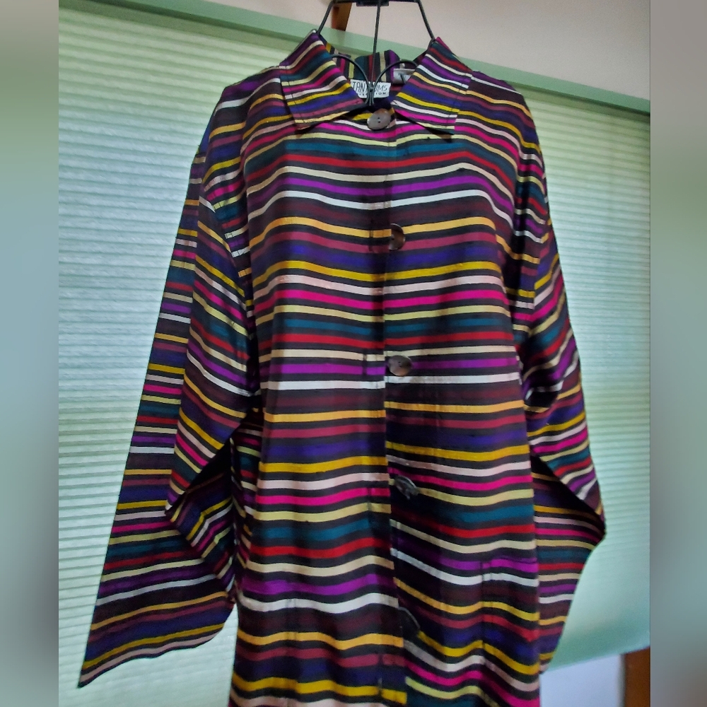 Tantrums Women's XL 100% silk shirt